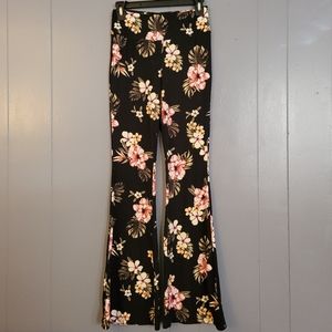 No Boundaries High Rise Flare Pants
